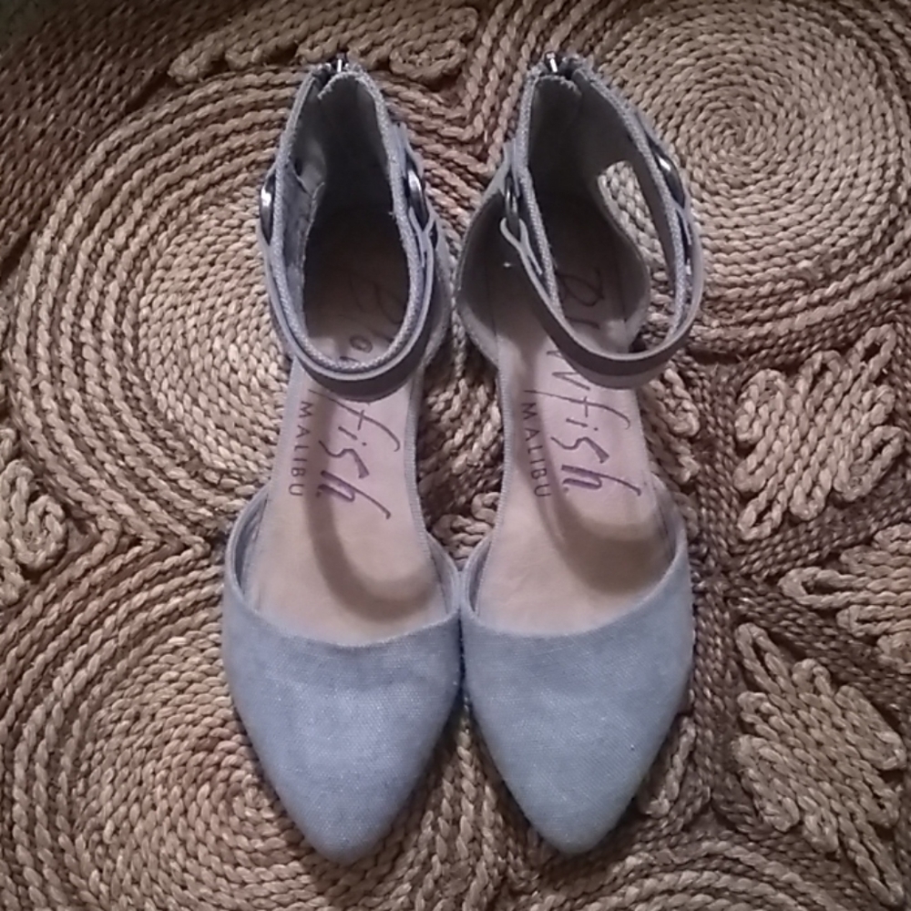 Blowfish Flat Ankle & Zip back Shoes